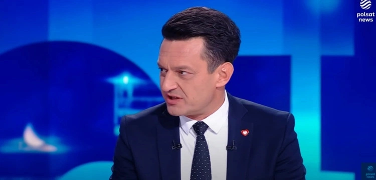 „Katolicka ciemnota”. Tak poseł PO pisze o polskich katolikach