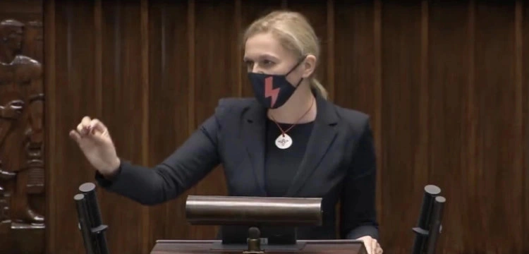 „Głupszego weta chyba nie było”. Nowacka wściekła po decyzji prezydenta