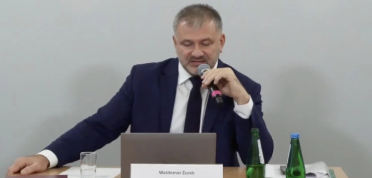 Minister Żurek prezentuje „ustawę praworządnościową” i… obraża sędziów