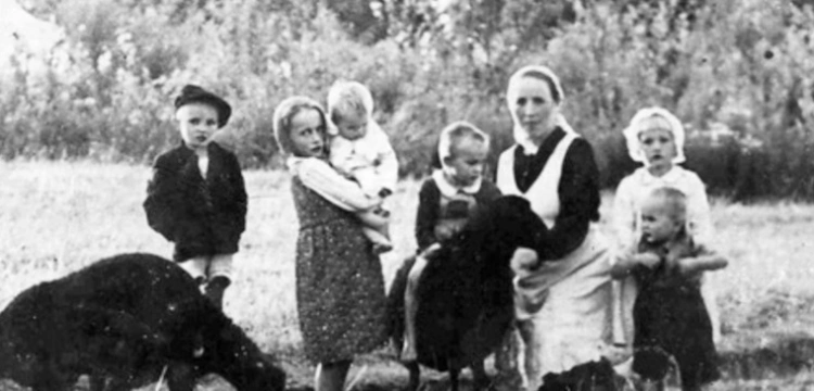 Abp Parra: Męczeństwo Ulmów to symbol wartości, których nie wolno zdradzić