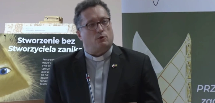 Marginalizowanie religii w szkołach. Ks. prof. Roszak wskazuje na poważne konsekwencje dla uczniów