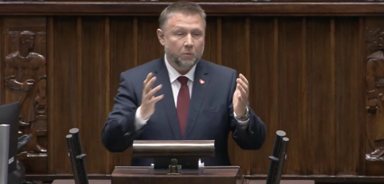 Po serii interwencji, szef MSWiA zapowiada… pozew przeciw TV Republika