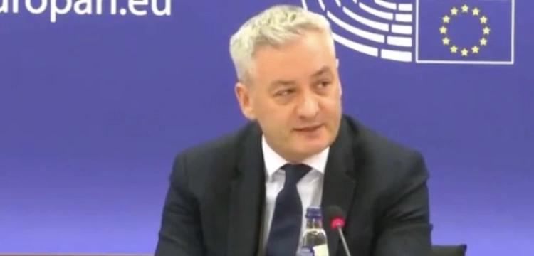 No i się wydało… Tak Biedroń mijał się z prawdą w PE [WIDEO]