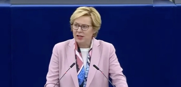 Parlament Europejski. Jadwiga Wiśniewska interweniuje ws. promowania ideologii LGBT wśród nieletnich