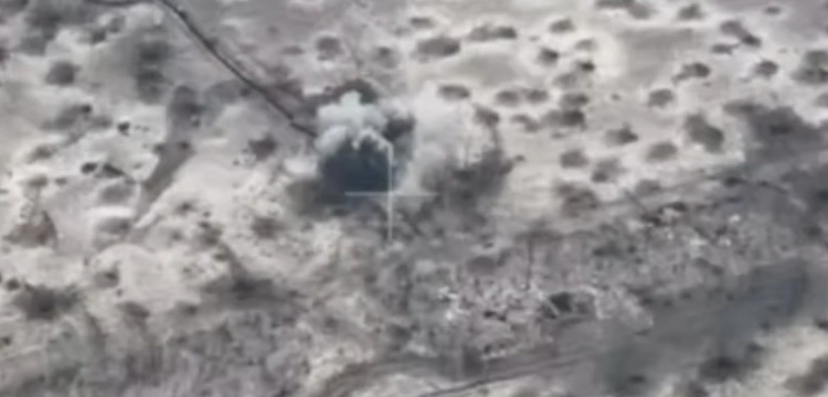 Stos ciał rosyjskich żołnierzy po ukraińskim ostrzale [WIDEO 18+]