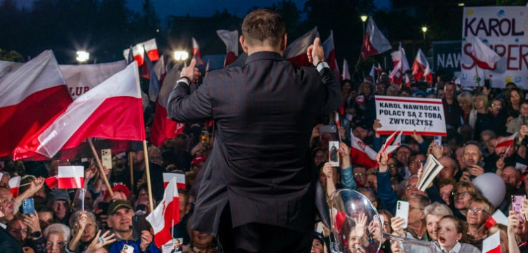 „Choćbym szedł ciemną doliną…”. Prezydent dziękuje Polakom za wybór