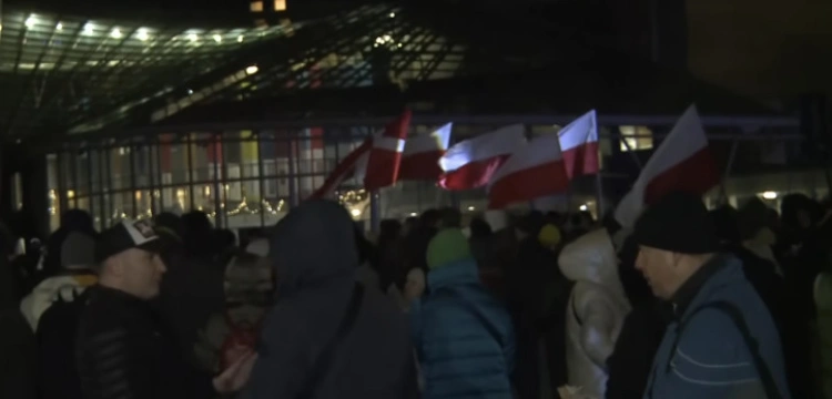 Amerykański ekspert: To smutny dzień dla wolności w Polsce