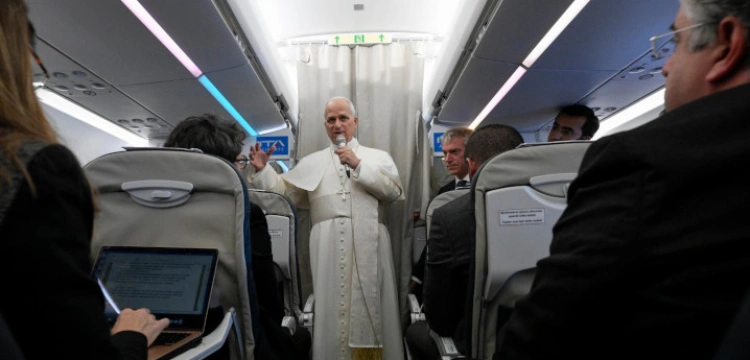 Papież: Myślałem, że przejdę na emeryturę, ale zdałem się na Boga