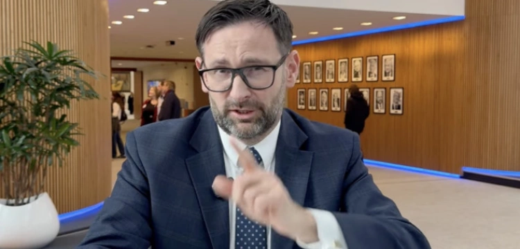 Obajtek po wyjściu z prokuratury: Poradzę sobie z tą zarazą