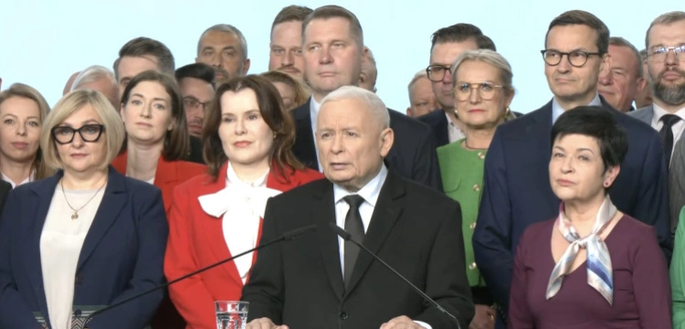 Rozłam w PiS? Partia zademonstrowała jedność