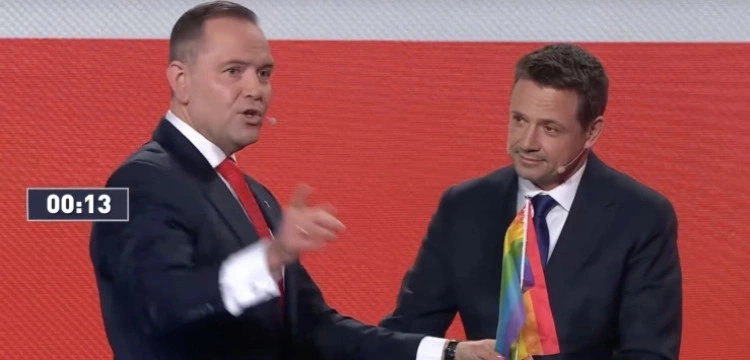 Nowy sondaż prezydencki: Trzaskowski nadal traci, Nawrocki tuż za nim