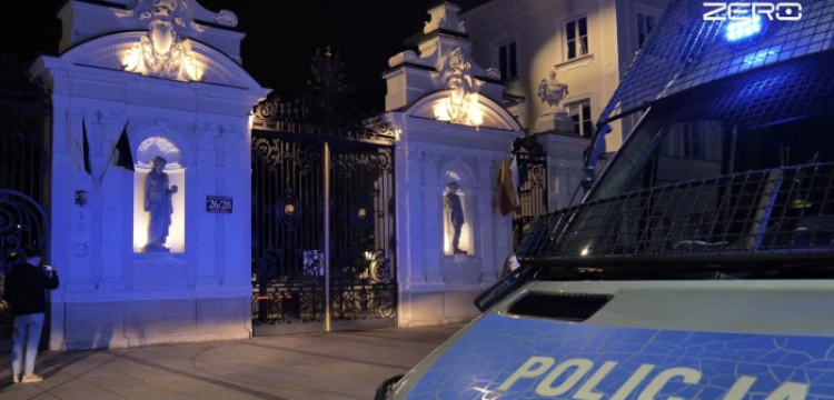 Przerażająca zbrodnia na UW. Prokuratura postawiła zarzuty 22-latkowi