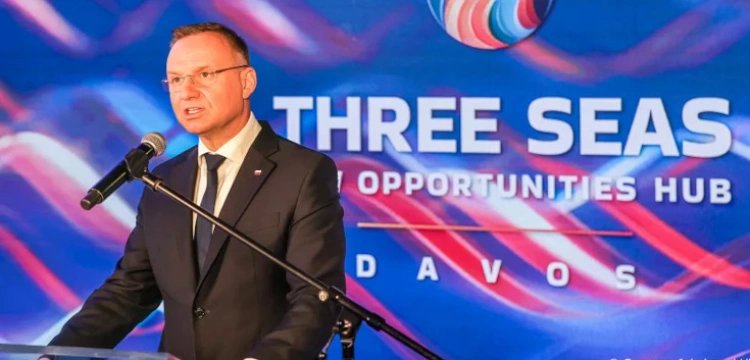 Prezydent w Davos: Interes państwa wymaga uwolnienia posłów z więzienia