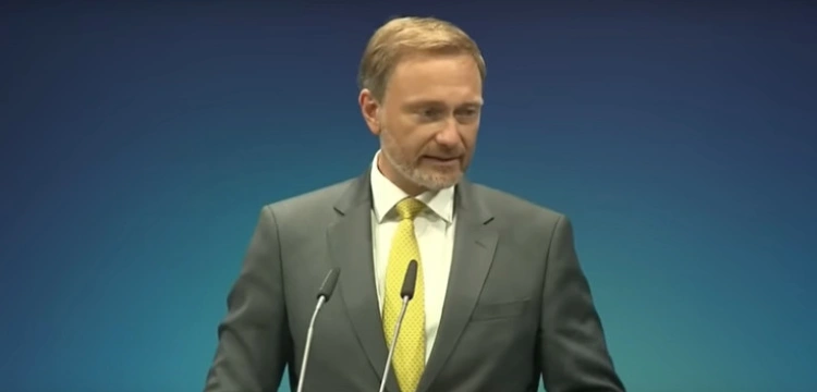 Zakaz sprzedaży aut spalinowych? Unijnej rewolucji ostro sprzeciwia się szef niemieckich liberałów!