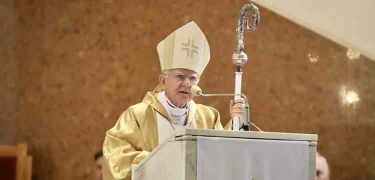 Abp Marek Jędraszewski: Dziś decydują się losy politycznej i duchowej suwerenności Polski