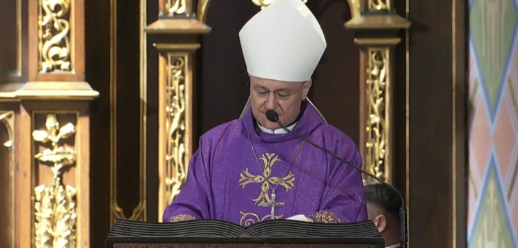 Pogrzeb Łukasza Litewki. Bp Ważny: Dobro nie potrzebuje barw