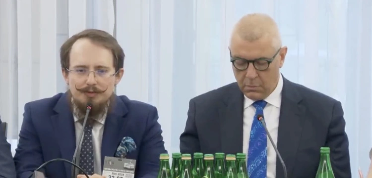 Na podstawie jego zeznań chcą postawić zarzuty Ziobrze. Media: Nie zgadzają się daty, nazwiska…