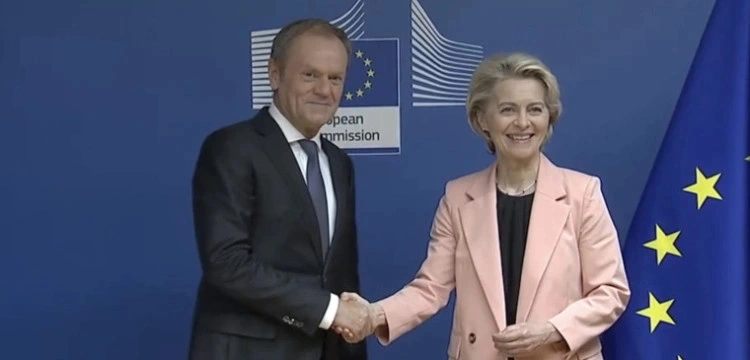 Ursula von der Leyen zostaje na stanowisku. Jest porozumienie ws. podziału ról w UE