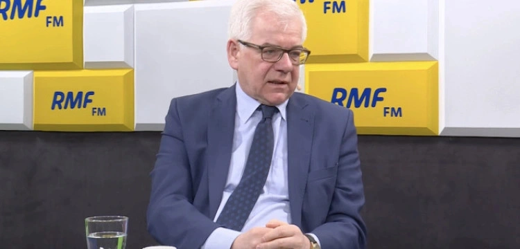 „Cofamy się do czasów komunizmu”. Kolejny popis Czaputowicza