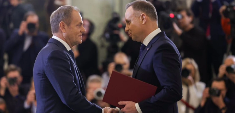 „Pożałowałby tego”. Premier straszy prezydenta?