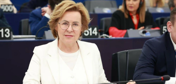 Jak Niemcy likwidują strefę Schengen - europoseł Jadwiga Wiśniewska pyta KE o działania ws. kontroli na granicach