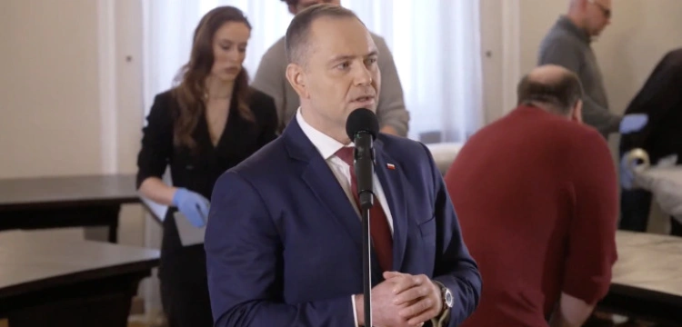 Prezydent: Dziś skończył się w Polsce postkomunizm