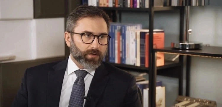 „Polityczny charakter sprawy”. Londyn wstrzymuje się z ekstradycją Kuczmierowskiego