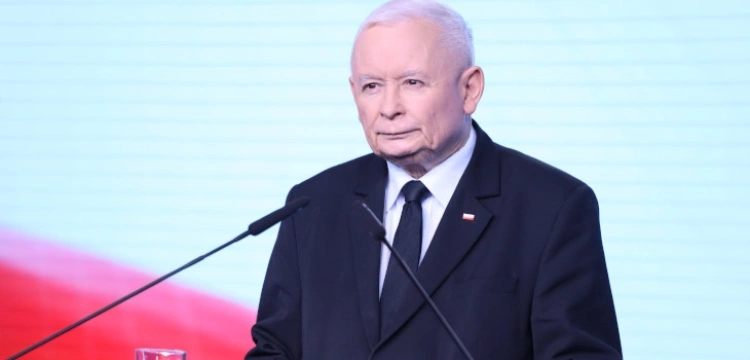 Nieoficjalnie. Minister finansów rozpoczyna wypłatę pomniejszonej subwencji dla PiS