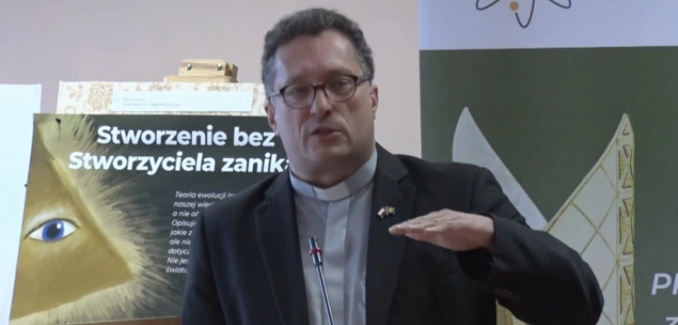 Chrześcijanie prześladowani w Polsce? Ks. prof. Roszak: To dzwonek ostrzegawczy