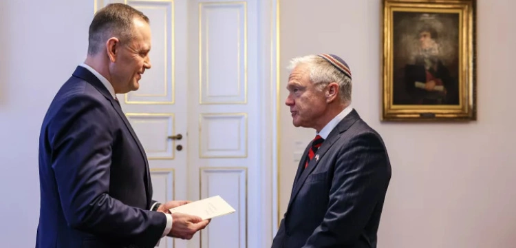 „Jestem wdzięczny za serdeczne przyjęcie”. Prezydent przyjął listy uwierzytelniające od ambasadora USA