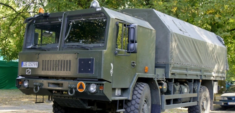 Szczątki balonu podpisanego cyrylicą policja przekazała wojsku