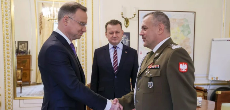 Prezydent wskazał naczelnego dowódcę na wypadek wojny