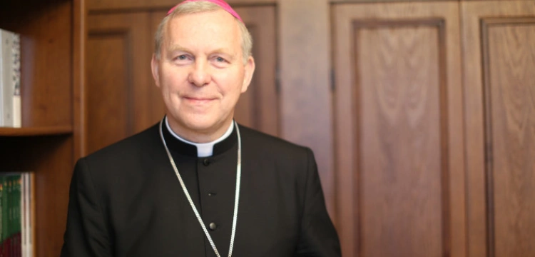 Bp Turzyński: Polonii zależy, żeby dzieci uczyły się religii