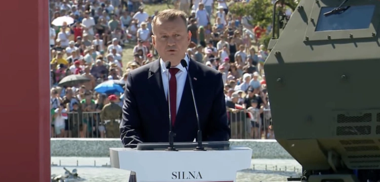 Szef MON: Dziś widzimy potęgę Wojska Polskiego