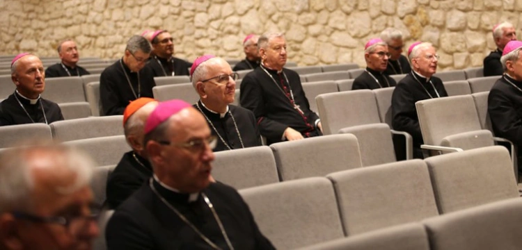 Rada Biskupów Diecezjalnych: Chcemy dialogu z rządem, ale z poszanowaniem prawa