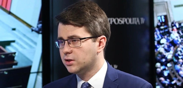 Skandaliczny tekst „GW”. Müller: Opozycja przygotowuje grunt do zwijania armii