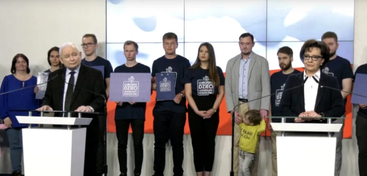 Marszałek Sejmu: Musimy bronić prawa rodziców do kształtowania dzieci według własnych wartości