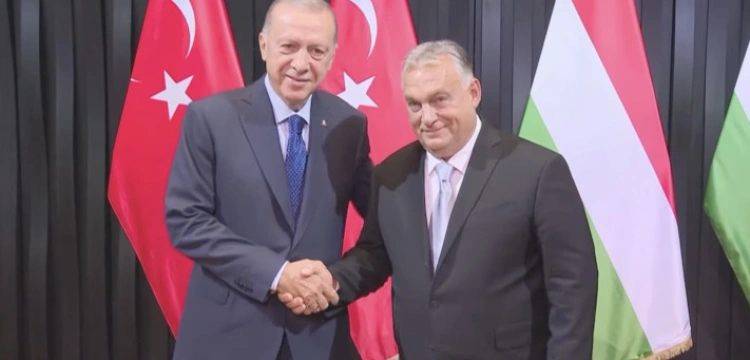 „Historyczna umowa”. Orban porozumiał się z Erdoganem ws. gazu