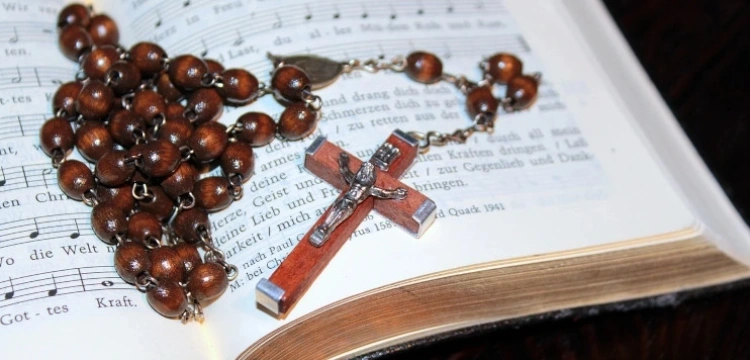 Od pięciu wieków zmieniają ludzkie życie. Fenomen rekolekcji ignacjańskich