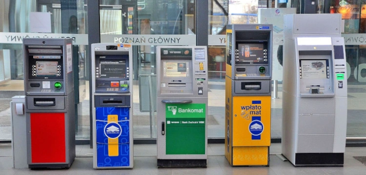 Zaskakujący ruch europejskich banków. Apelują o… wypłacanie gotówki