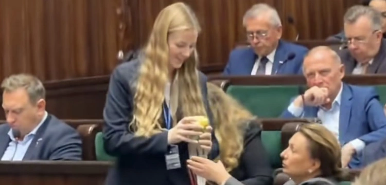 „Mojito” na sali sejmowej? Wicemarszałek Wielichowska „zrobiła z pracowników kancelarii służbę”