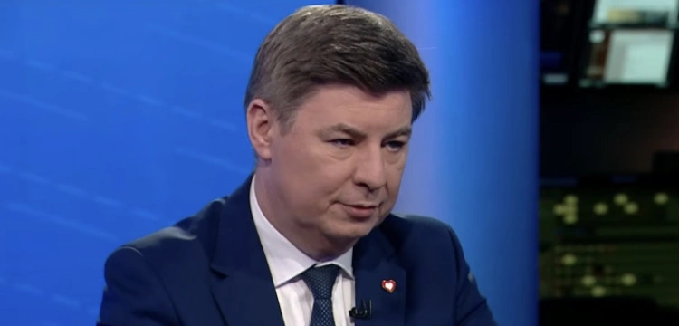 Grabiec próbuje przekonać, że… Polska skorzysta na rezygnacji z prawa weta