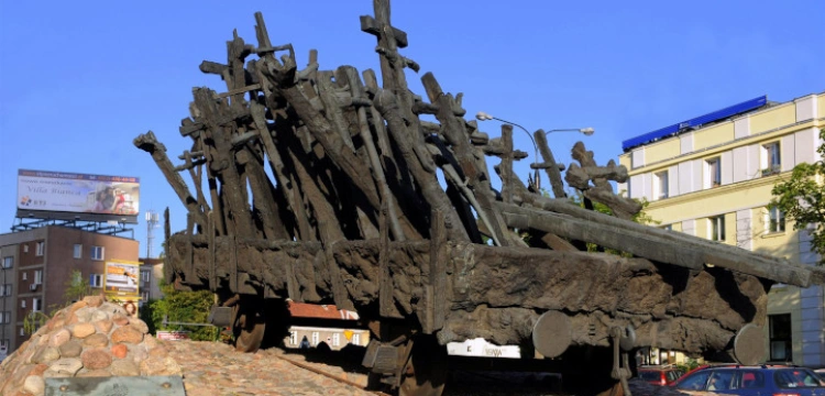 86. rocznica Zbrodni Katyńskiej. Rosjanie do dziś próbują zakłamać historię