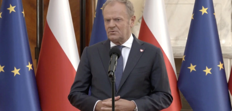 Dlaczego Amerykanie nie chcieli rozmawiać z Tuskiem? Premier się tłumaczy