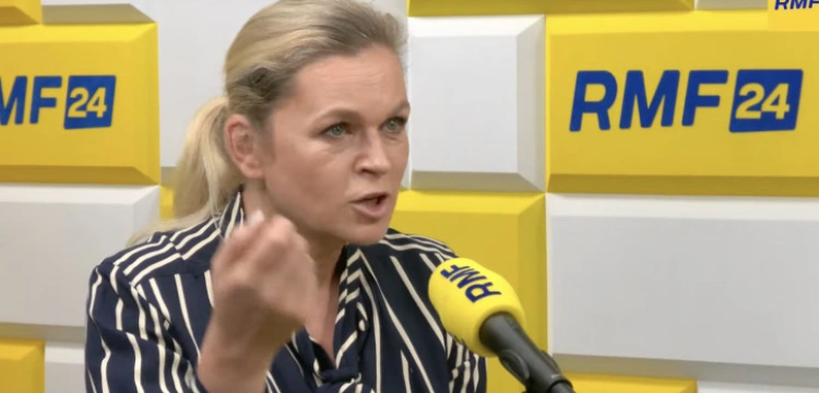 Minister Nowacka wycofa się z zakazu prac domowych?