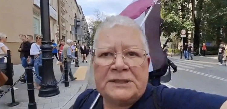 Ugryzła wolontariusza pro-life. Sąd… złagodził karę dla Augustynek