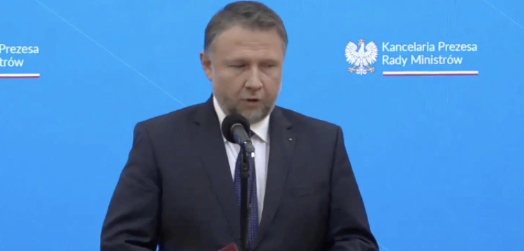 Minister nawet nie sprawdził… rozkładu pociągów. „Dawno takiej kompromitacji nie widziałem”