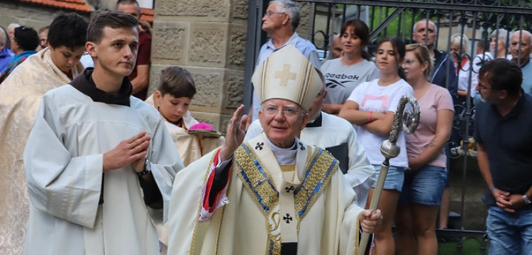 Abp Jędraszewski: Katolik musi być gotowy na śmierć
