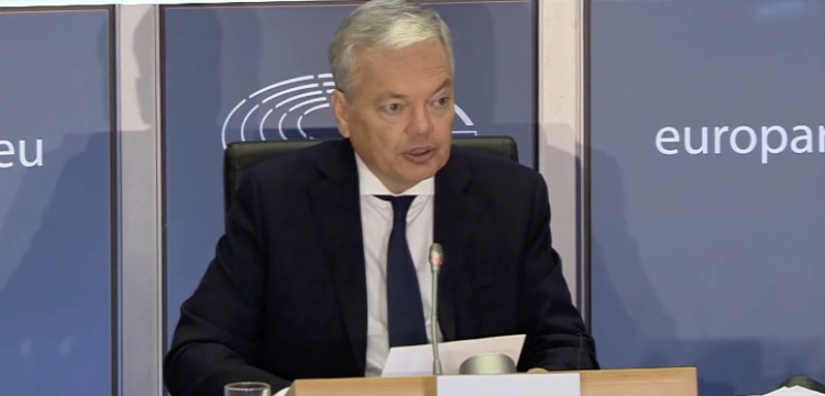 Media ujawniają szokujący list Reyndersa. KE chce uderzyć w wynik wyborów w Polsce?