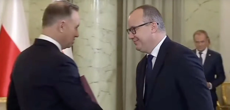 Prezydencki minister: To próba anarchizacji sądownictwa